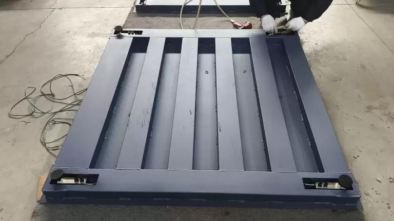 Reinforced steel platform of large platform scale heavy duty floor weighing equipment
